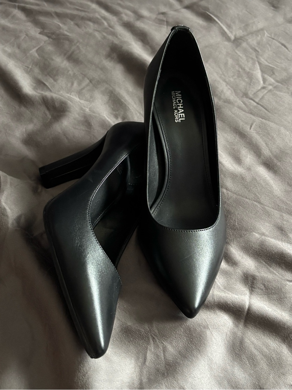 MICHAEL Michael Kors Black Pointed-Toe Mid Heel Pumps